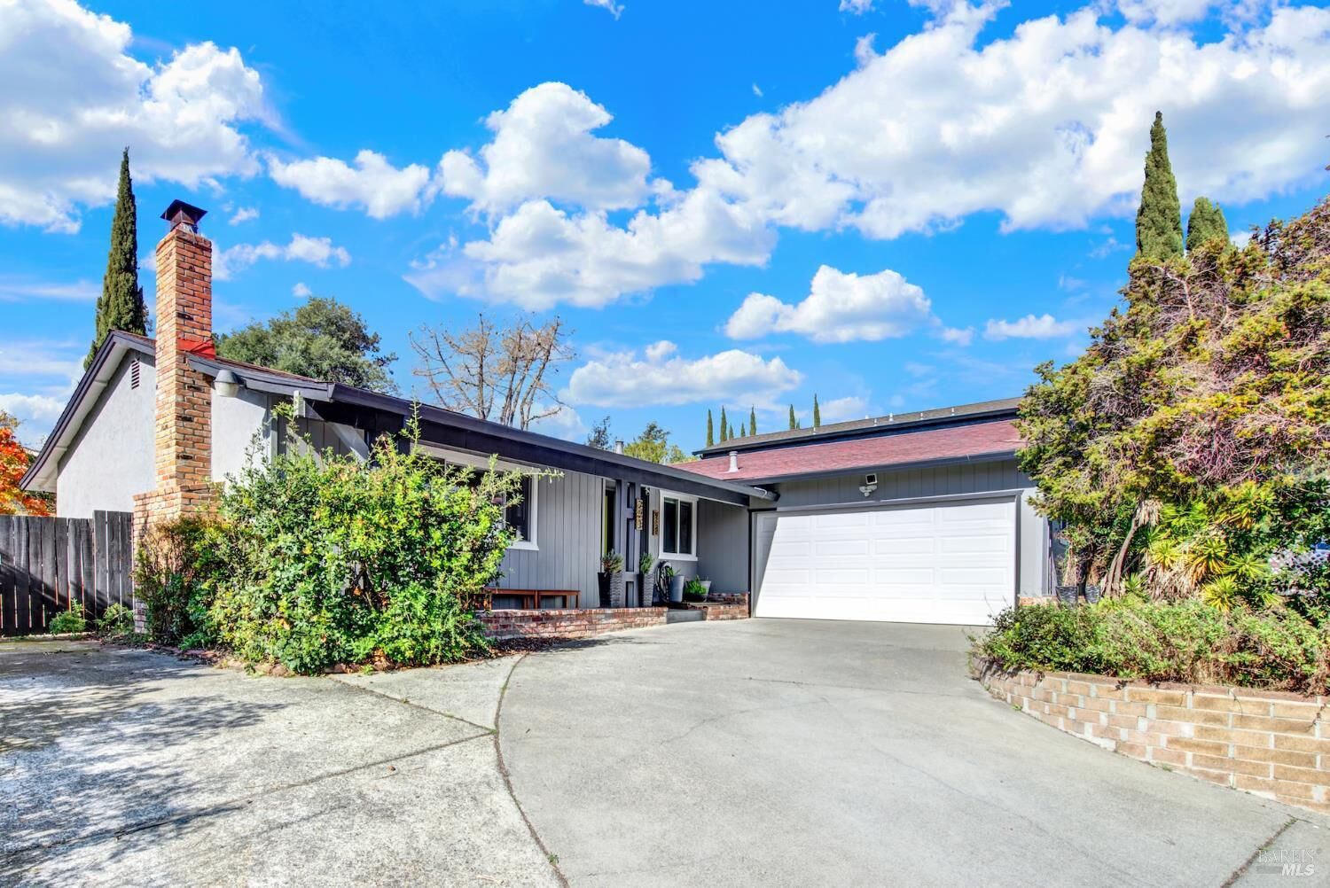 Property Photo:  221 Parkview Terrace  CA 94589 