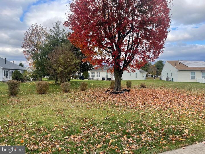 Property Photo:  23 Emory Lane  NJ 08054 