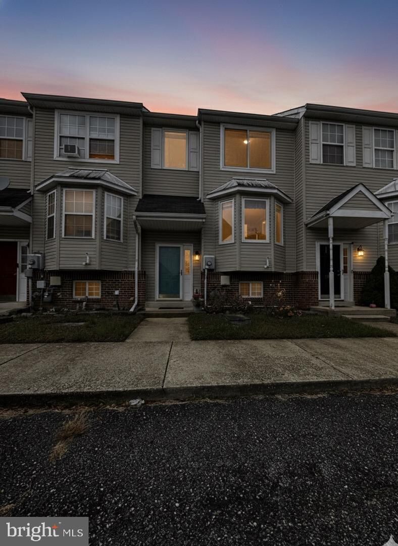 Property Photo: 197 Bonnybrook Road DE 19709