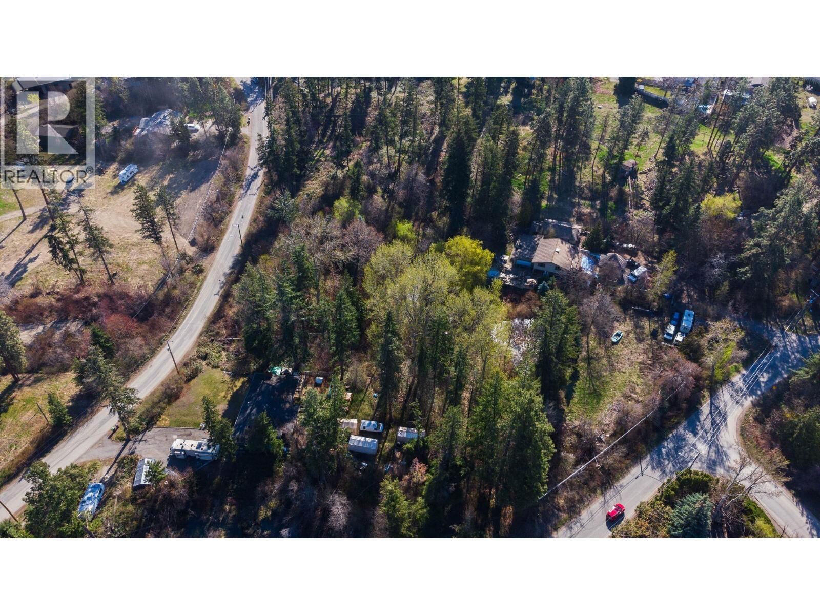 Photo de la propriété: 3281 Hall Road BC V1W 2V1