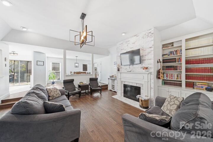 Property Photo:  5204 Tedorill Lane  NC 28226 