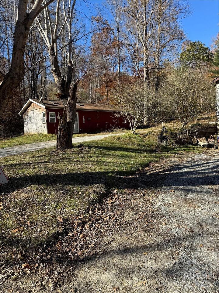 Property Photo:  90 Buchanan Drive  NC 28732 