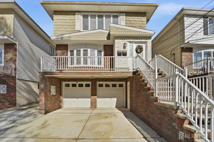 21 Lincoln Parkway  Bayonne NJ 07002 photo