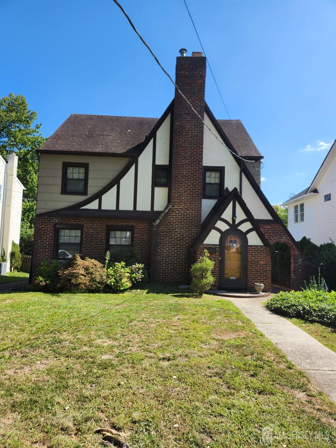 Property Photo:  525 Edgar Road  NJ 07090 