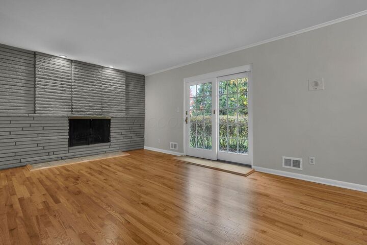 Property Photo: 1535 Kenwick Road OH 43209