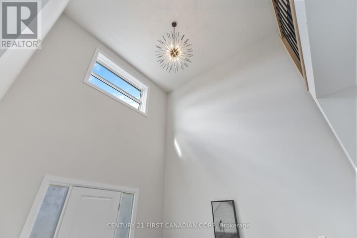 Property Photo:  6707 Royal Magnolia Avenue  ON N6P 1H5 