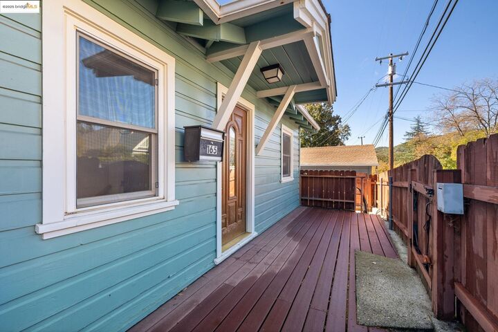 Property Photo: 165 Bradford Street CA 95370