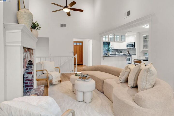 Property Photo:  394 Camelback Rd  CA 94523 