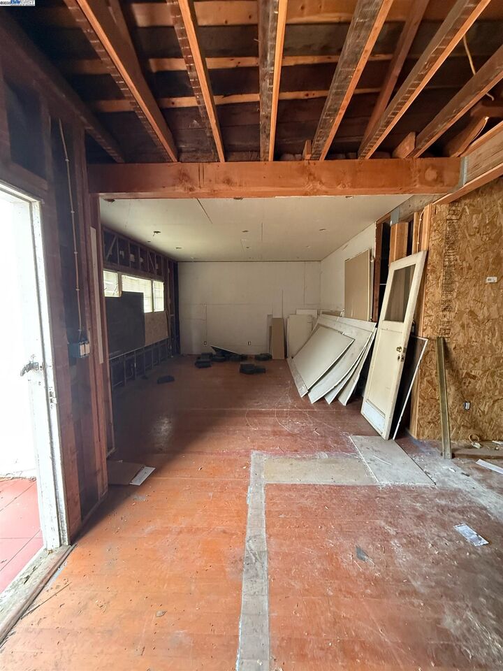 Property Photo: 37519 Fremont Blvd CA 94536