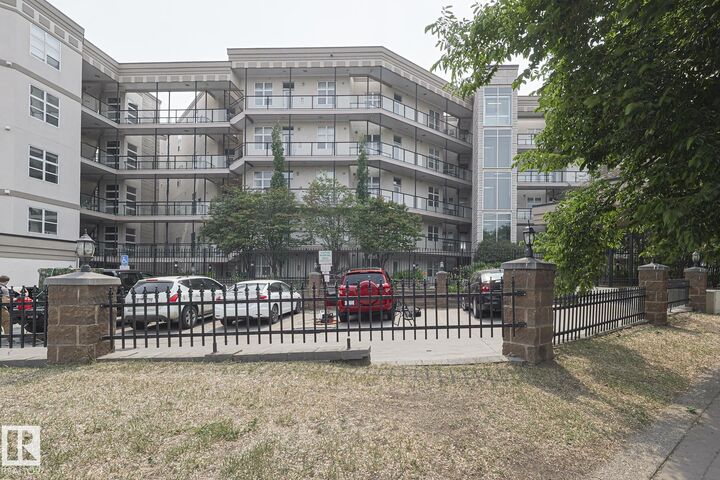 Photo de la propriété: 9507 101 Avenue NW 113 AB T5H 4R1