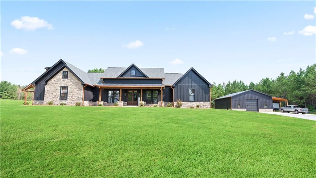 Property Photo:  100 Rainey Road  GA 30179 