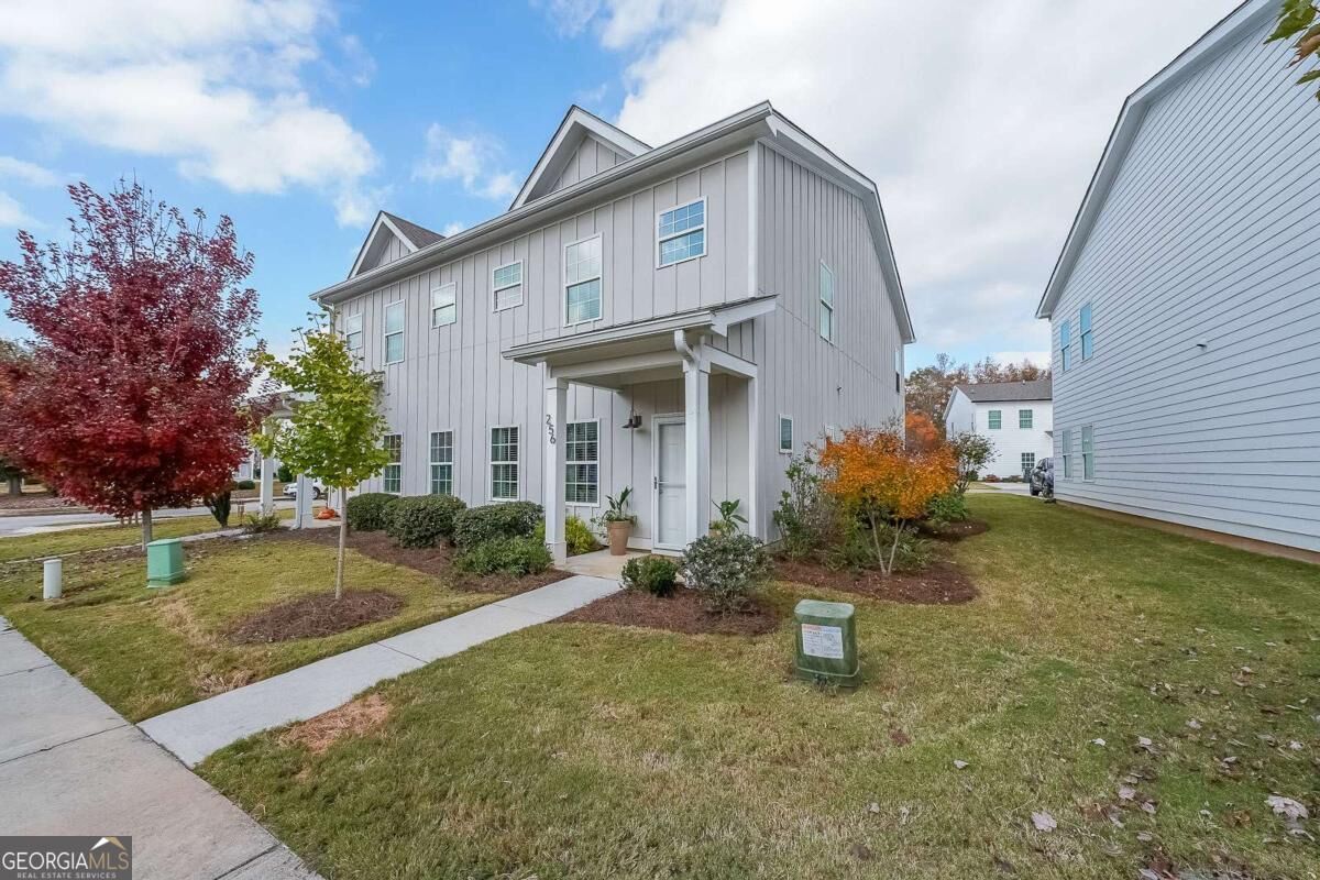 Property Photo: 256 Sidney Lanier Avenue GA 30607