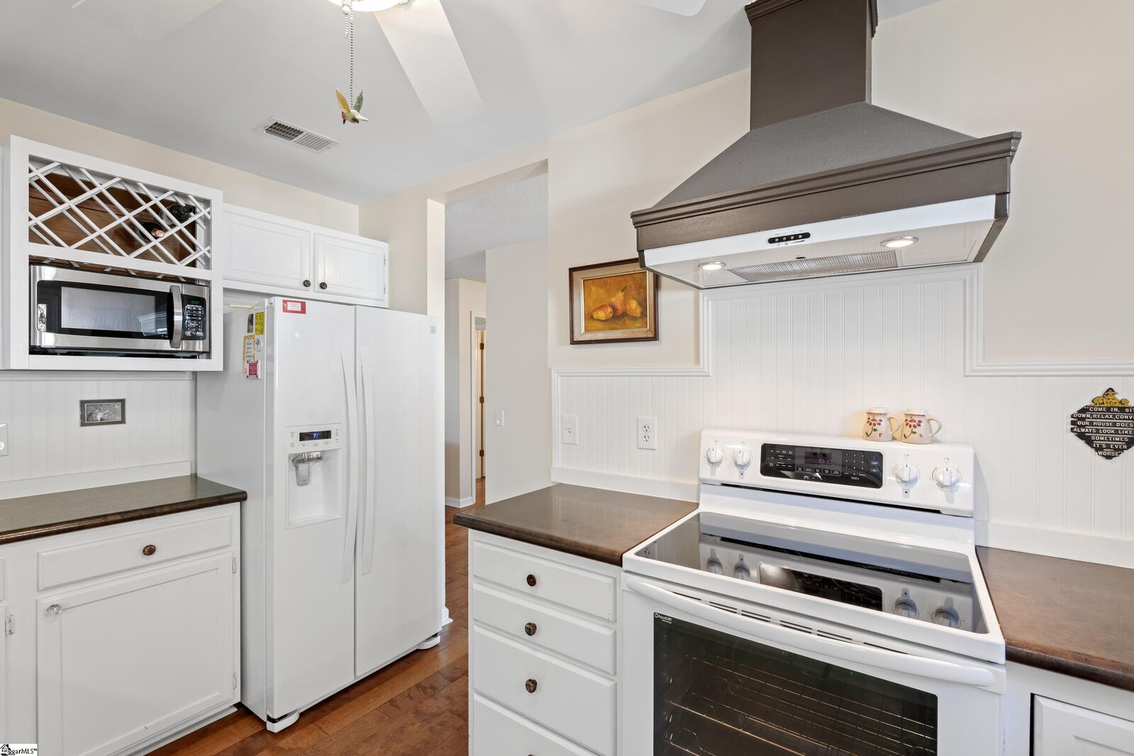 Property Photo:  103 Lakeside Court  SC 29615 