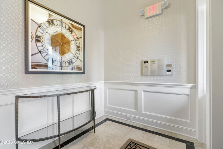 Property Photo:  2 E Elm Street 35  CT 06830 