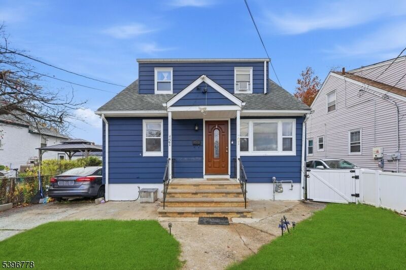 Property Photo: 721 E Curtis St NJ 07036