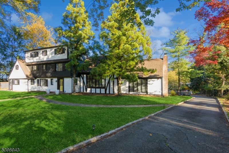 Property Photo:  290 N Wyoming Ave  NJ 07079 