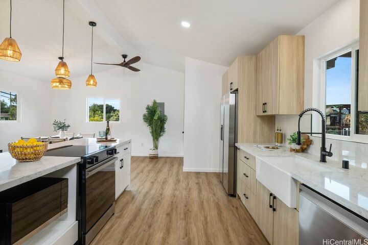 Property Photo:  84-358 Makaha Valley Road  HI 96792 