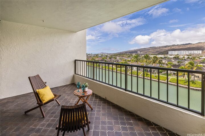 Property Photo:  500 Lunalilo Home Road 16G  HI 96825 