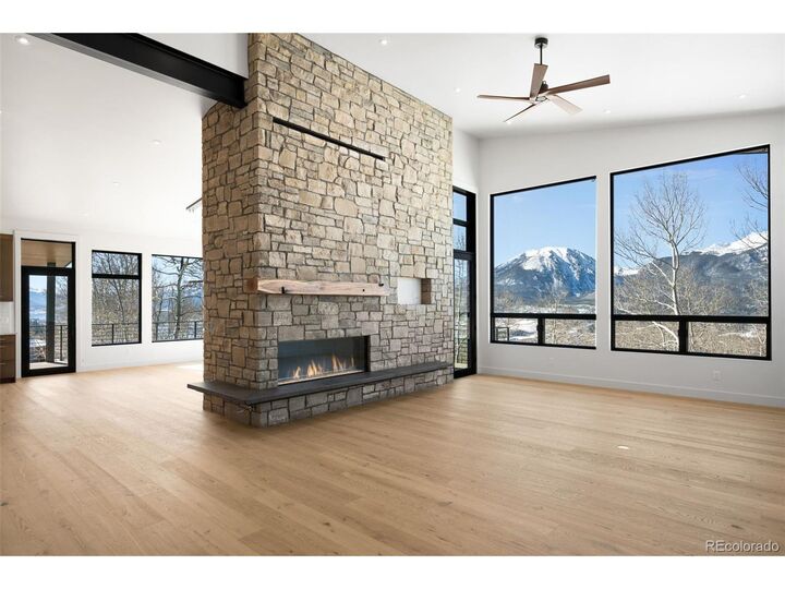 Property Photo:  530 Lakeview Cir  CO 80498 