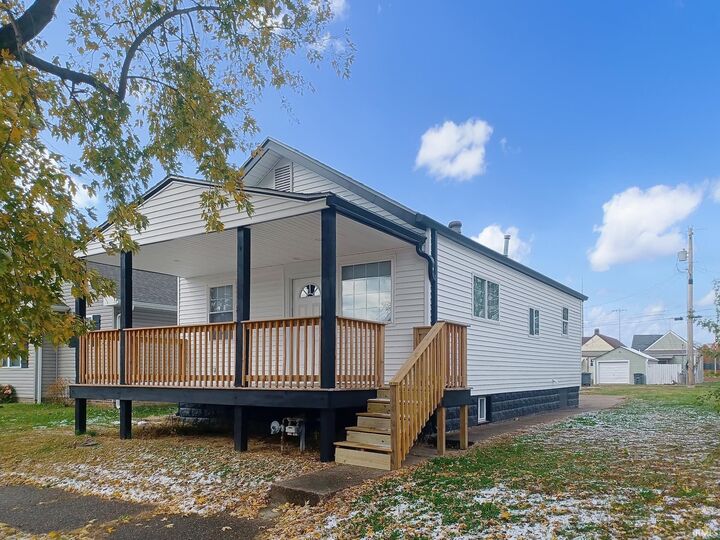 104 E Tennessee Street  Evansville IN 47711 photo