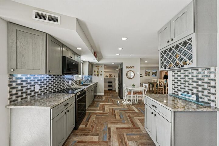 Property Photo:  15316 Gulf Boulevard 301  FL 33708 