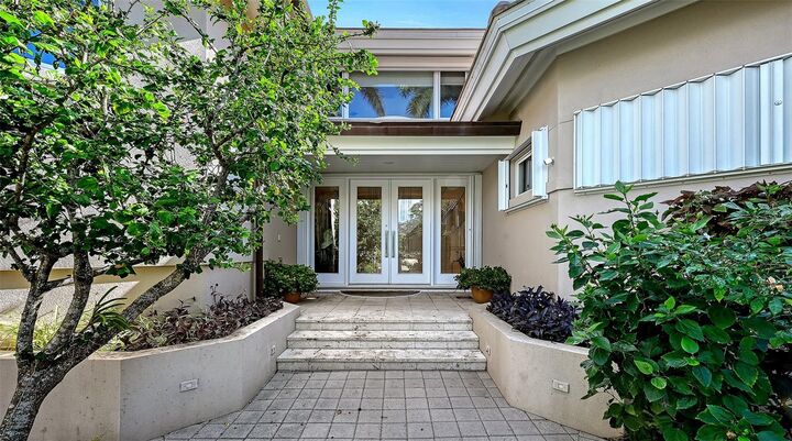 Property Photo:  510 Harbor Gate Way  FL 34228 