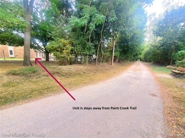 Property Photo: 673 Oakbrook MI 48307 1133