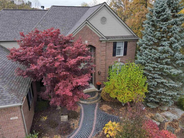 Property Photo: 1921 Catlin Drive MI 48306-4594