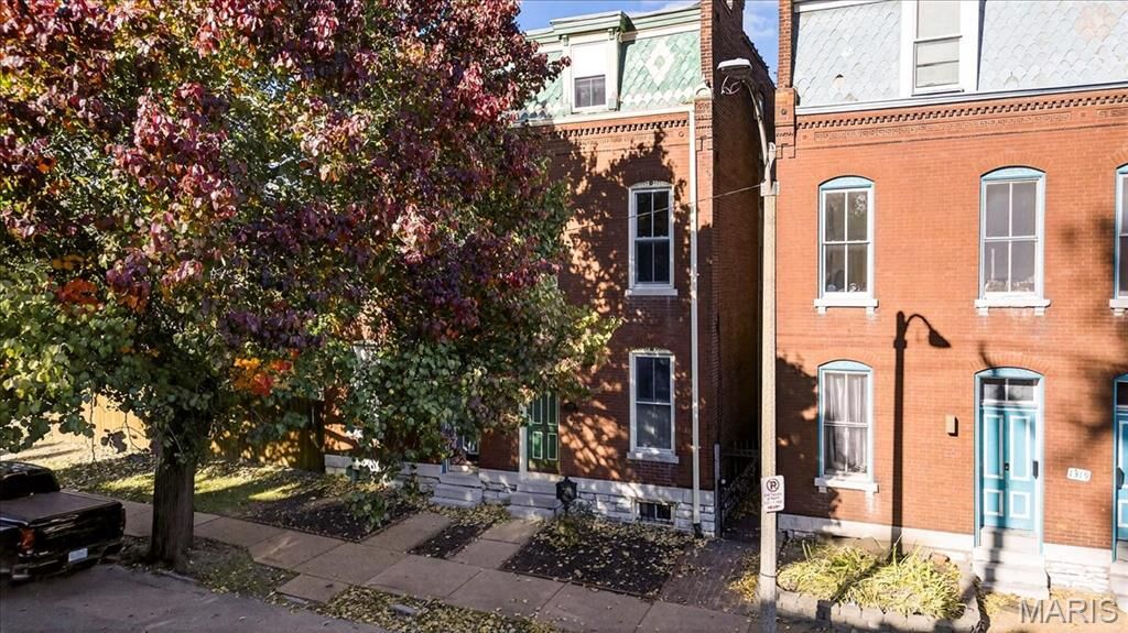 Property Photo: 1323 Shenandoah Avenue MO 63104