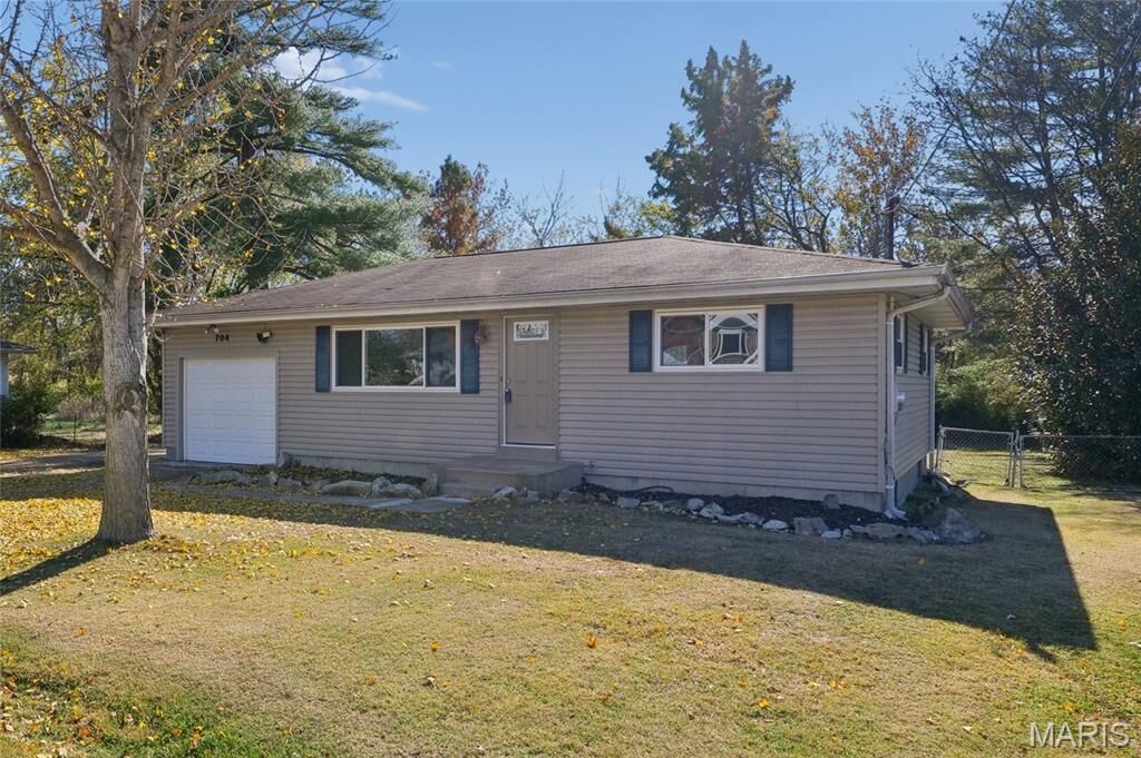 Property Photo:  704 Idaho Drive  MO 63010 