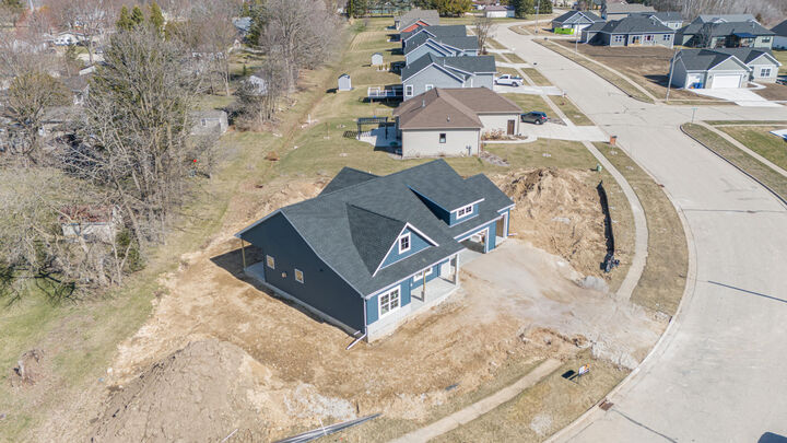 Property Photo:  116 River Ct  WI 53091 