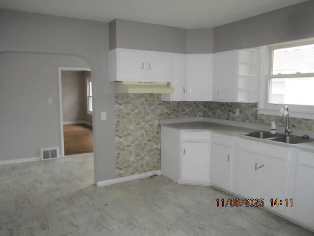 Property Photo:  204 Meyers Avenue  MI 49203 