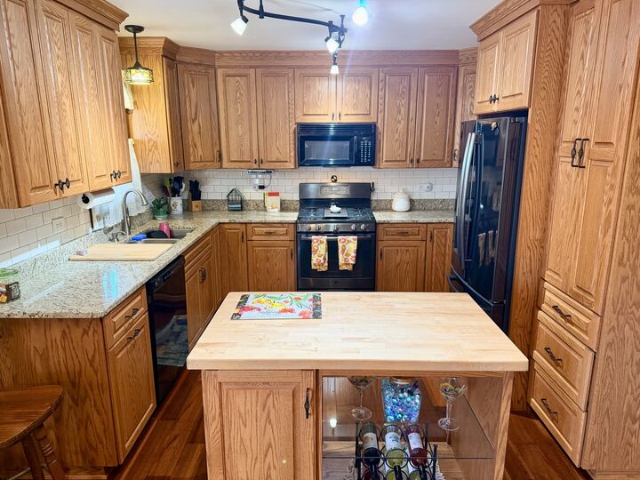 Property Photo:  15813 Jon Road  IL 60452 