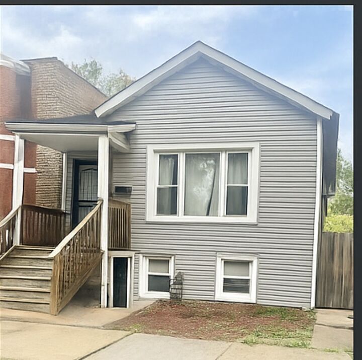 3450 W Walnut Street  Chicago IL 60624 photo