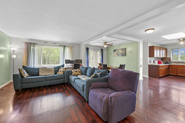 Property Photo:  302 Springfield Street  IL 60466 