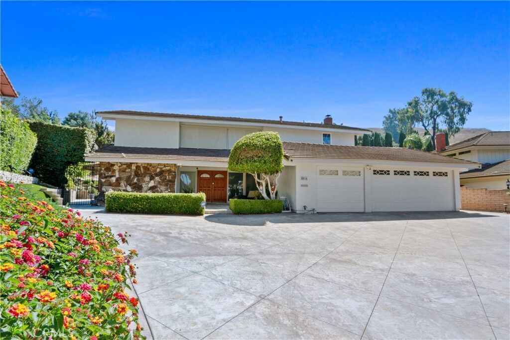 Property Photo:  6046 Altmark  CA 90601 