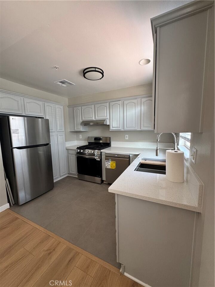 Property Photo: 132 N 3rd A CA 91801