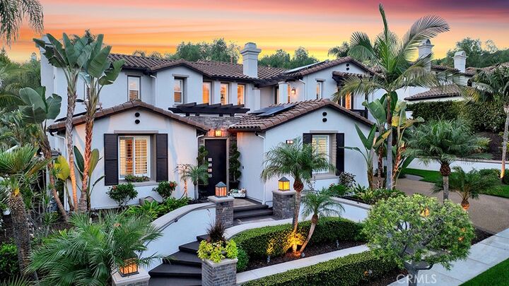 Property Photo: 31 Calle Vista Del Sol CA 92673