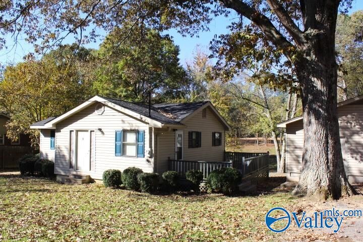 Property Photo:  1011 9th Street NW  AL 35016 