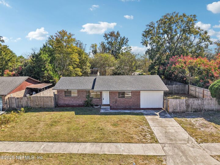 Property Photo:  957 Doshire Drive  FL 32065 