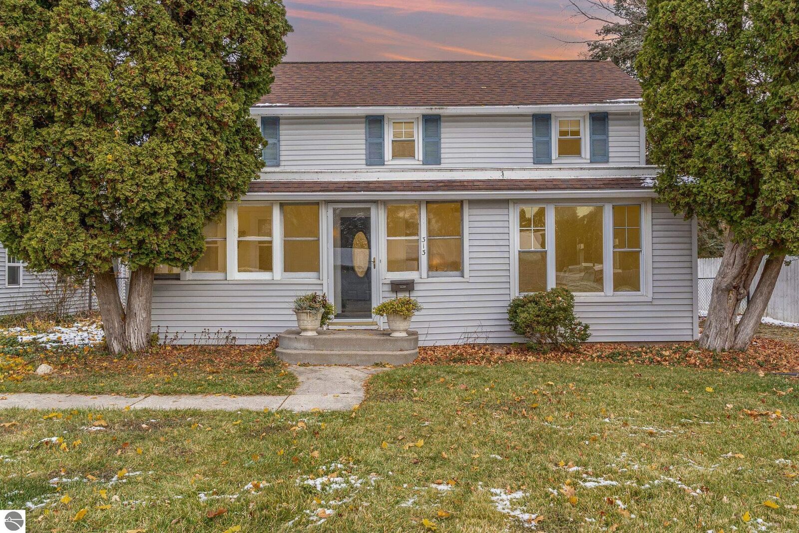 Property Photo:  313 E Hillcrest Street  MI 48801 