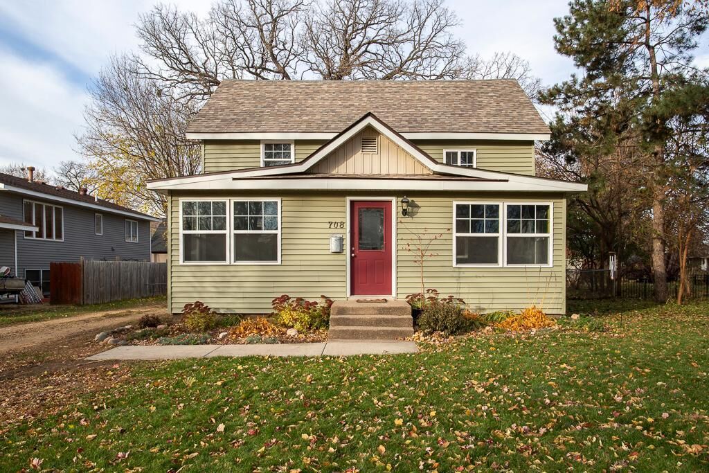Property Photo:  708 3rd Street W  MN 55033 