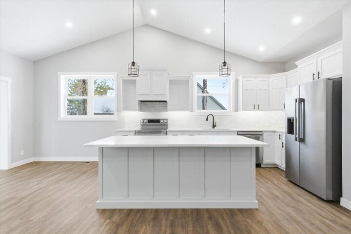 Property Photo:  1789 Saint Andrews Place  WI 54017 