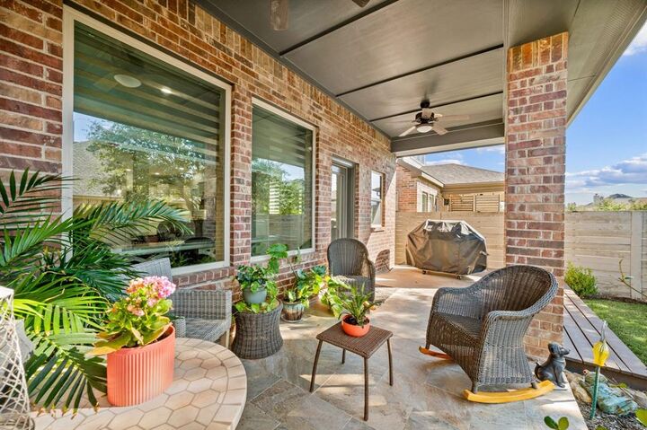 Property Photo:  1513 8th Street  TX 76226 