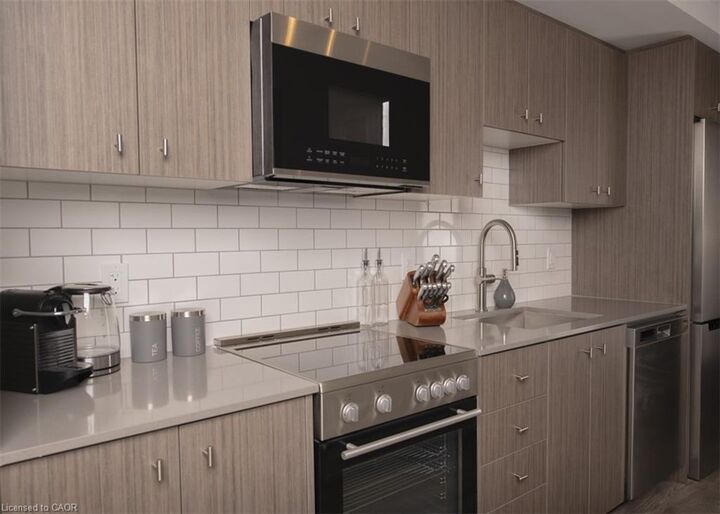 Photo de la propriété:  5 Wellington Street S  ON N2G 1C7 