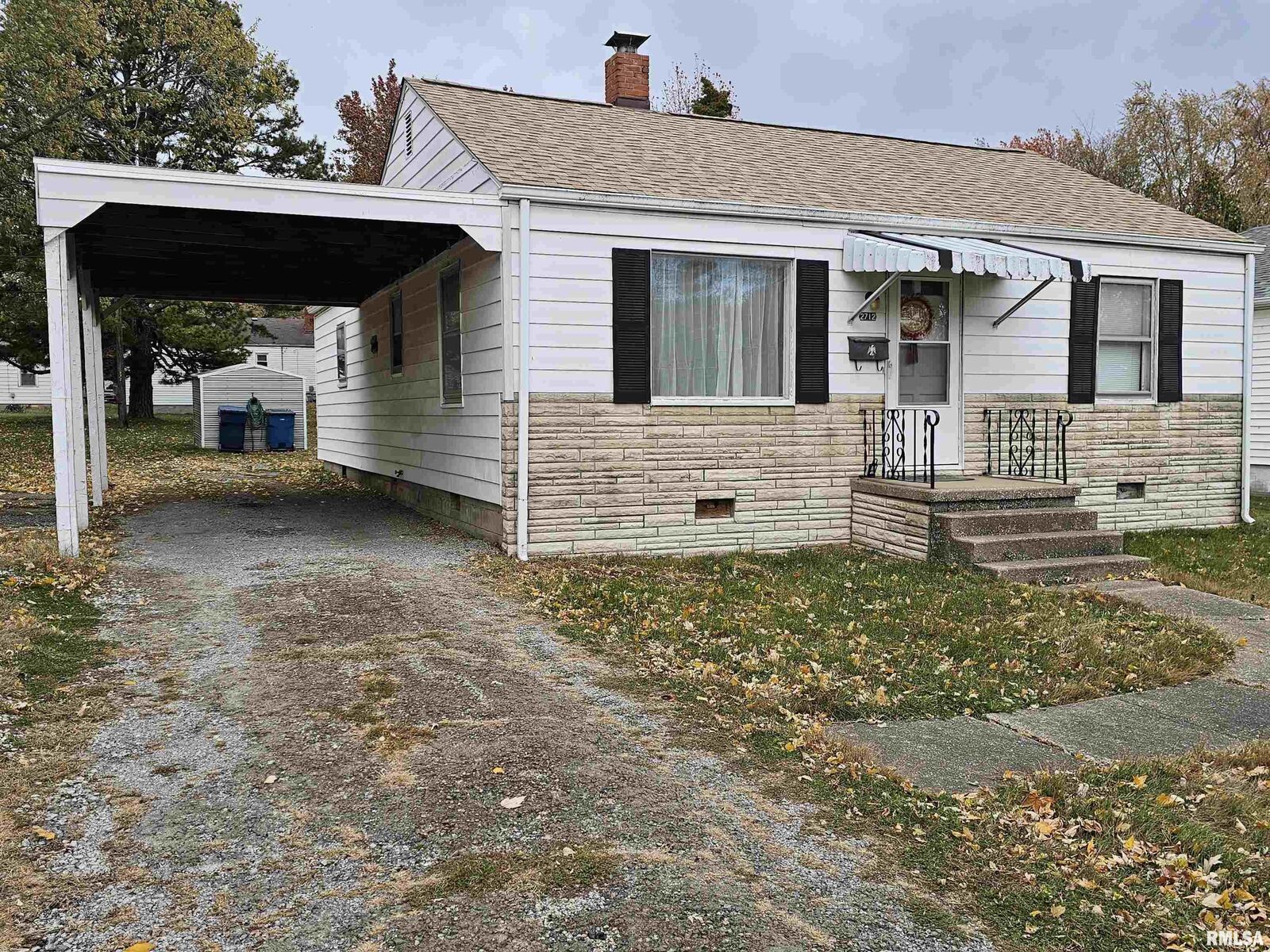 Property Photo:  2712 Logan Street  IL 62864 