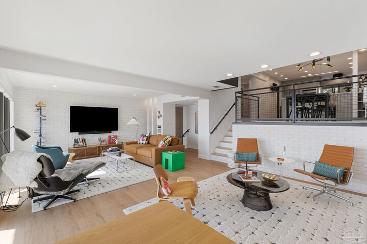 Property Photo:  5 Port Royal Way  FL 32502 