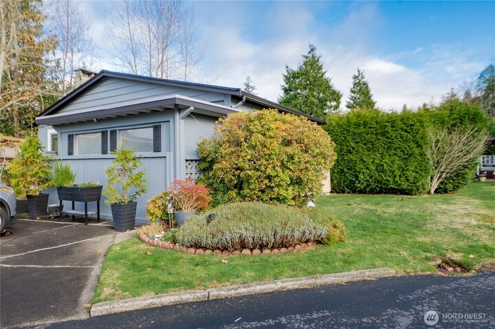 8370  Harborview Road 15  Blaine WA 98230 photo