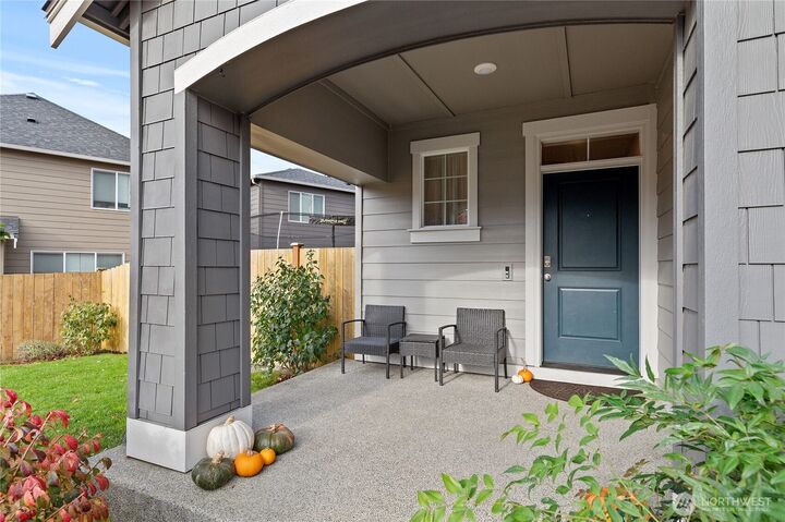 Property Photo:  10671  187th Street Ct E  WA 98374 