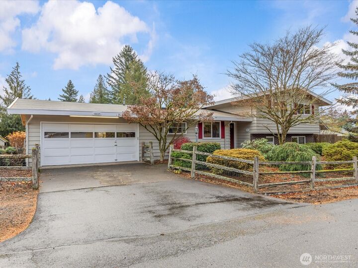 Property Photo: 14405 SE 143rd Place WA 98059